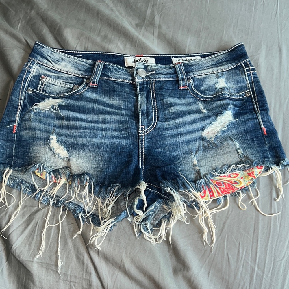 Daytrip Capricorn high rise shorts